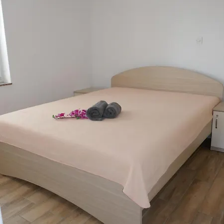 Apartamento Beachfront Pakoštane